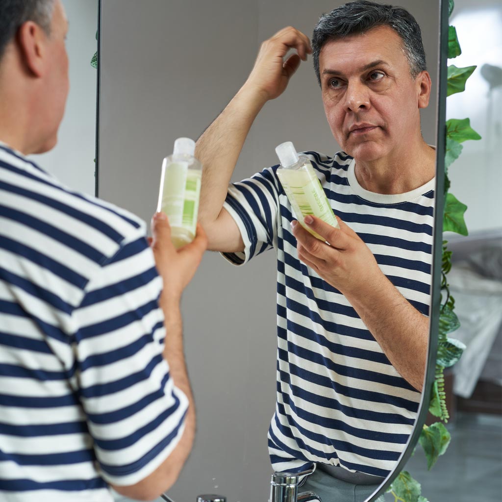 Shampoo Antiedad Anti-Caída Con Extracto de Romero + Muestra Acondicionador Anti-Caída