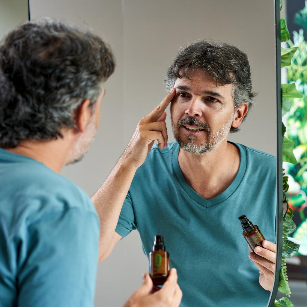 Emulsión Cremosa Humectante con Bio-retinol y Jojoba